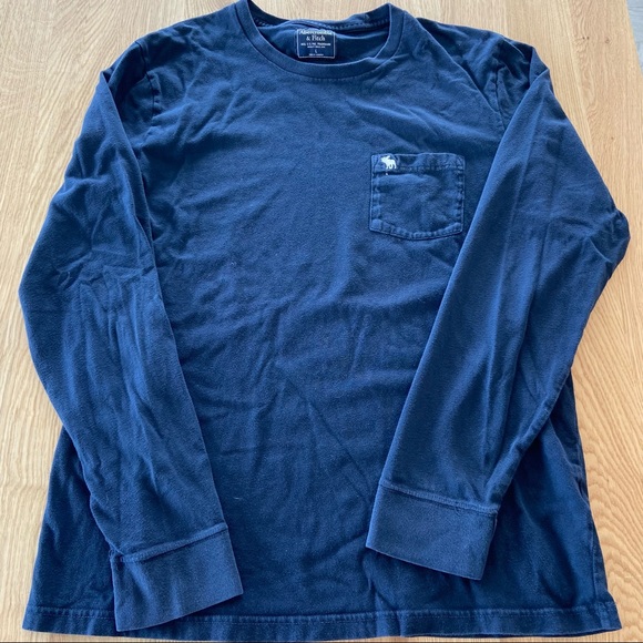 Abercrombie & Fitch Men’s Navy Longsleeve - Picture 2 of 6